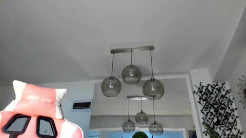 Snapshot of irenevon chatting on 11-06-25, 05:52 Ir s room online show from 11-06-25, 05:52