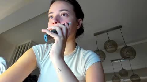 Snapshot of irenevon chatting on 11-12-25, 04:46 Ir s room online show from 11-12-25, 04:46