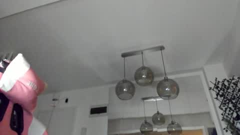 Snapshot of irenevon chatting on 11-25-25, 05:07 Ir s room online show from 11-25-25, 05:07