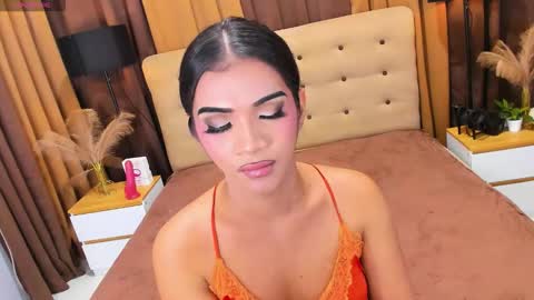 Snapshot of irina_woodshakylishxx chatting on 12-18-25, 08:04 IRINAA online show from 12-18-25, 08:04