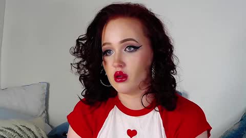 Snapshot of irinaart chatting on 12-15-24, 07:42 Irina online show from 12-15-24, 07:42