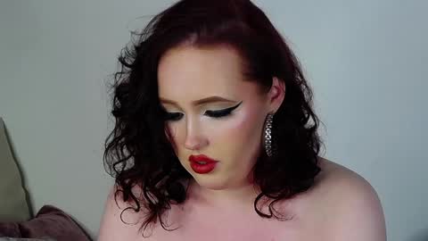 Snapshot of irinaart chatting on 12-23-24, 04:44 Irina online show from 12-23-24, 04:44