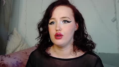 Snapshot of irinaart chatting on 01-12-25, 07:00 Irina online show from 01-12-25, 07:00