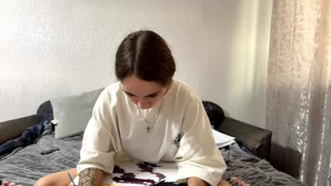 Evie online show from 10-07-25, 09:28