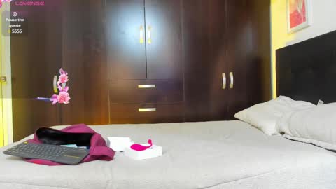 IrisVianca online show from 03-01-25, 12:01