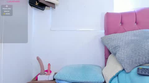 IrisVianca online show from 11-21-25, 03:33