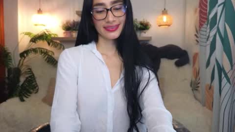 Snapshot of iris_cam_ chatting on 02-13-26, 02:46 iris online show from 02-13-26, 02:46