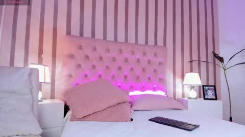 Iris  online show from 02-28-26, 07:48