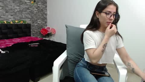 Snapshot of iris_joi chatting on 12-21-24, 08:28 Iirs online show from 12-21-24, 08:28