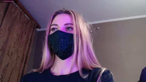 Lily online show from 10-30-25, 08:09