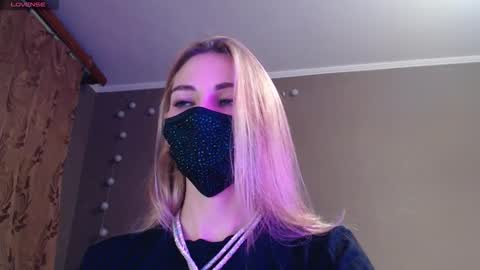 Lily online show from 11-01-25, 04:31