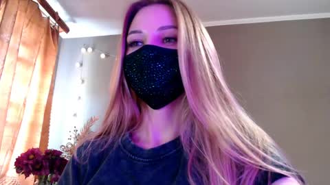 Lily online show from 05-07-26, 02:33