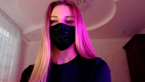 Snapshot of iris_lave chatting on 06-16-26, 05:59 Lily online show from 06-16-26, 05:59