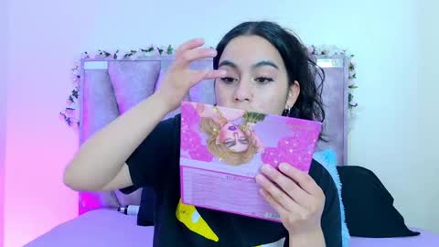 Iris online show from 04-12-26, 05:07