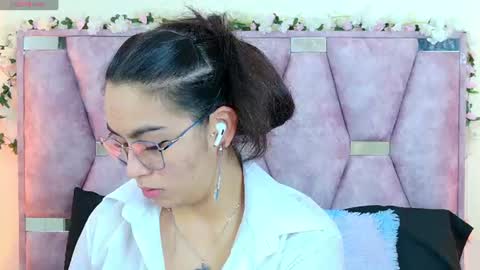 Iris online show from 07-17-26, 04:23