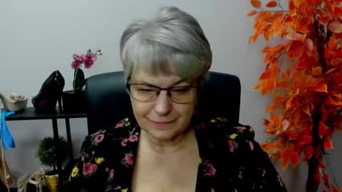 Snapshot of iris_xdesire chatting on 12-05-24, 11:16 I R I S online show from 12-05-24, 11:16