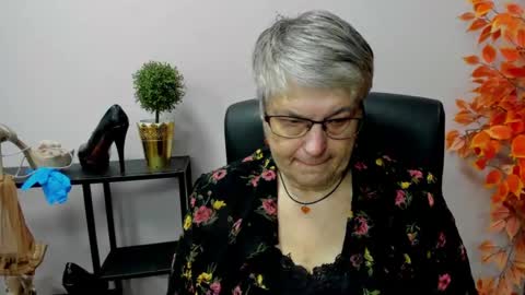 Snapshot of iris_xdesire chatting on 12-30-24, 07:15 I R I S online show from 12-30-24, 07:15