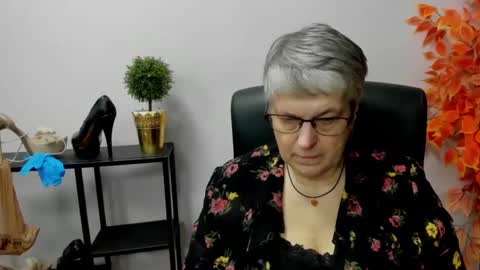 Snapshot of iris_xdesire chatting on 12-30-24, 01:25 I R I S online show from 12-30-24, 01:25