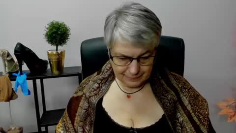 Snapshot of iris_xdesire chatting on 01-03-25, 07:06 I R I S online show from 01-03-25, 07:06