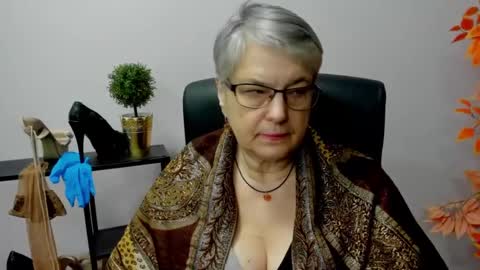 Snapshot of iris_xdesire chatting on 01-10-25, 10:50 I R I S online show from 01-10-25, 10:50