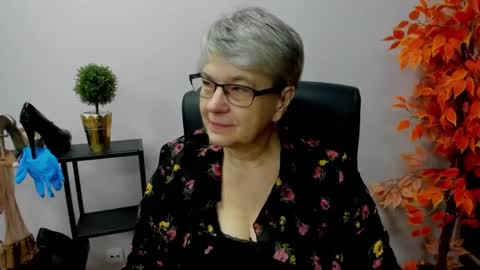 Snapshot of iris_xdesire chatting on 01-13-25, 07:11 I R I S online show from 01-13-25, 07:11