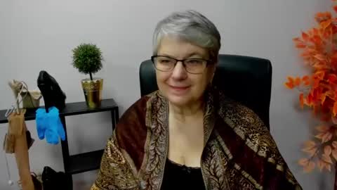 Snapshot of iris_xdesire chatting on 01-15-25, 07:37 I R I S online show from 01-15-25, 07:37