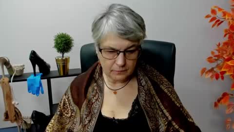 Snapshot of iris_xdesire chatting on 01-27-25, 11:00 I R I S online show from 01-27-25, 11:00