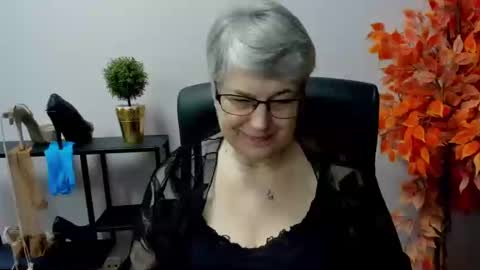 Snapshot of iris_xdesire chatting on 03-03-25, 10:49 I R I S online show from 03-03-25, 10:49