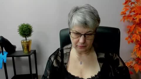 Snapshot of iris_xdesire chatting on 03-10-25, 10:48 I R I S online show from 03-10-25, 10:48