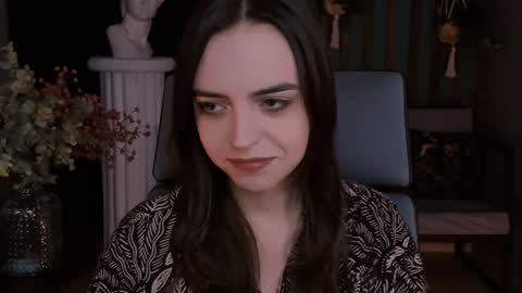 Iris online show from 12-12-24, 07:37