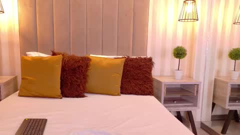 Snapshot of irisdelavega_ chatting on 12-14-25, 01:38 Iris online show from 12-14-25, 01:38