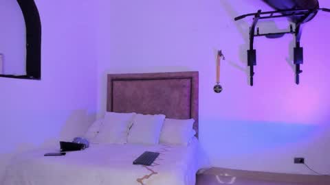 Iris Fit online show from 09-25-25, 01:26