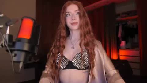 Miss Iris Fansly Miss Iris new inst.  online show from 10-14-25, 03:57