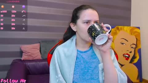 Iris online show from 02-23-25, 01:13