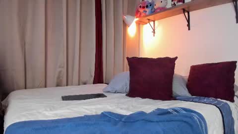 Iriss  online show from 07-17-26, 03:07