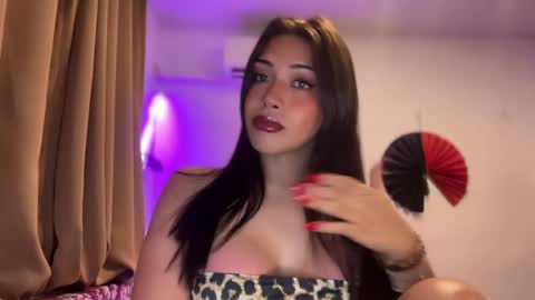 Snapshot of iriss_fox chatting on 06-18-26, 11:14 iriss_fox online show from 06-18-26, 11:14