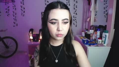 Snapshot of iriss_sky chatting on 01-18-26, 07:34 Iris online show from 01-18-26, 07:34