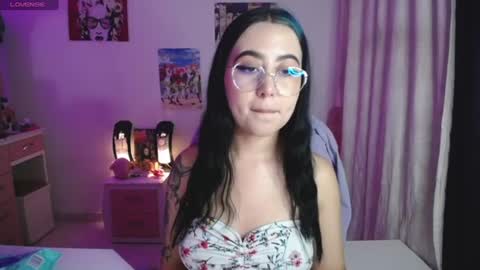 Snapshot of iriss_sky chatting on 06-09-26, 04:46 Iris online show from 06-09-26, 04:46