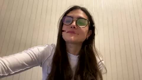 irisss31 online show from 01-11-25, 05:40