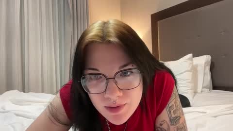 irissweets online show from 10-10-25, 05:28