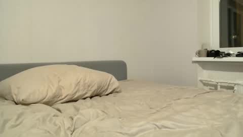 irma_b2004 online show from 10-19-25, 07:36