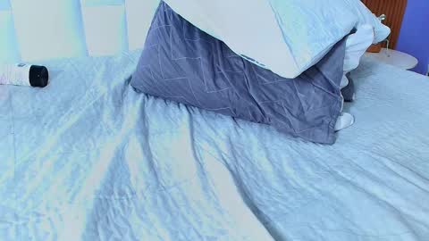 Sandy  online show from 02-24-25, 03:31