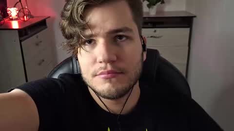 Snapshot of is_jesus chatting on 12-12-24, 05:48 Jess online show from 12-12-24, 05:48