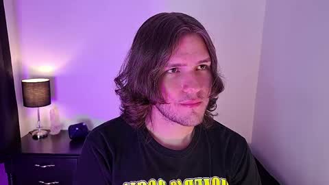 Snapshot of is_jesus chatting on 05-26-26, 02:40 Jess online show from 05-26-26, 02:40