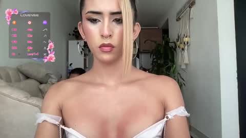 Isabella online show from 05-01-26, 04:44