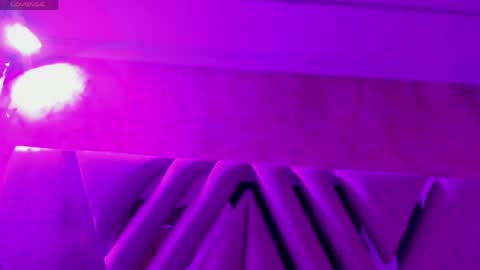 Isa online show from 04-17-26, 06:05