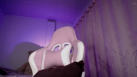 Snapshot of isa_emeralds chatting on 01-07-26, 10:51 Isabella online show from 01-07-26, 10:51