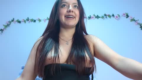 Snapshot of isa_jones1 chatting on 02-01-25, 04:35 isa_jones1 online show from 02-01-25, 04:35