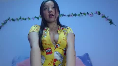 Snapshot of isa_jones1 chatting on 02-02-25, 06:26 isa_jones1 online show from 02-02-25, 06:26