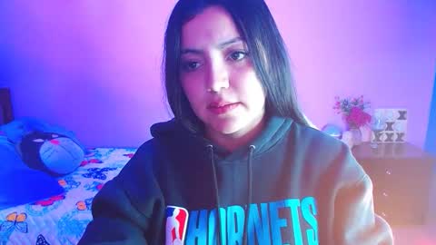 Snapshot of isa_jones1 chatting on 10-14-25, 03:40 isa_jones1 online show from 10-14-25, 03:40